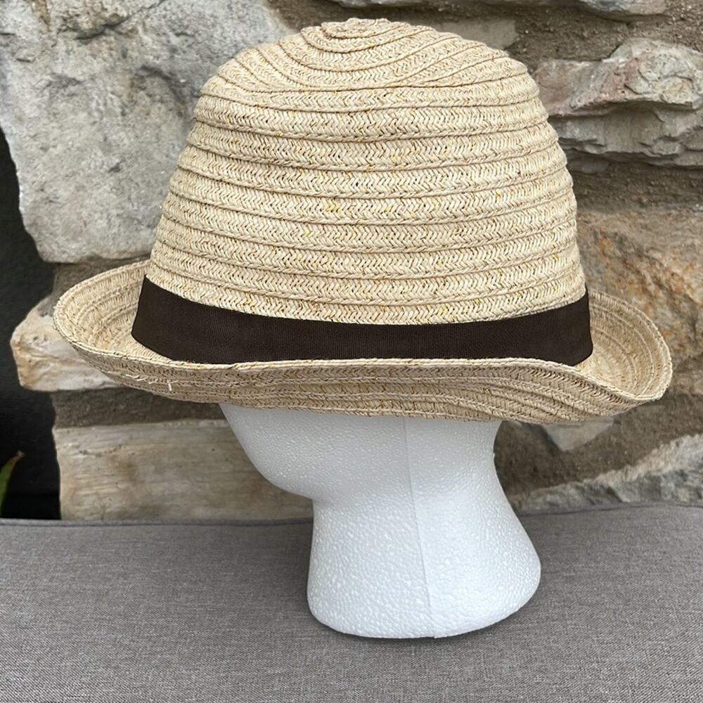 Ladies straw hat with black ribbon band
